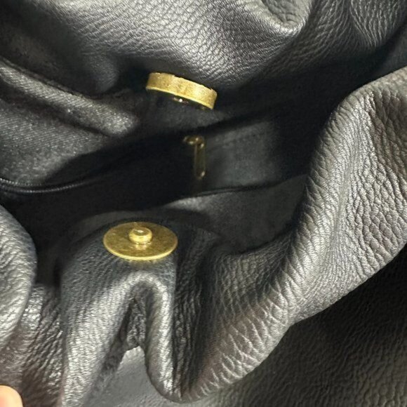 Universal Thread- Drawstring Closure Shoulder Bag HoBo winter basics - Picture 9 of 14